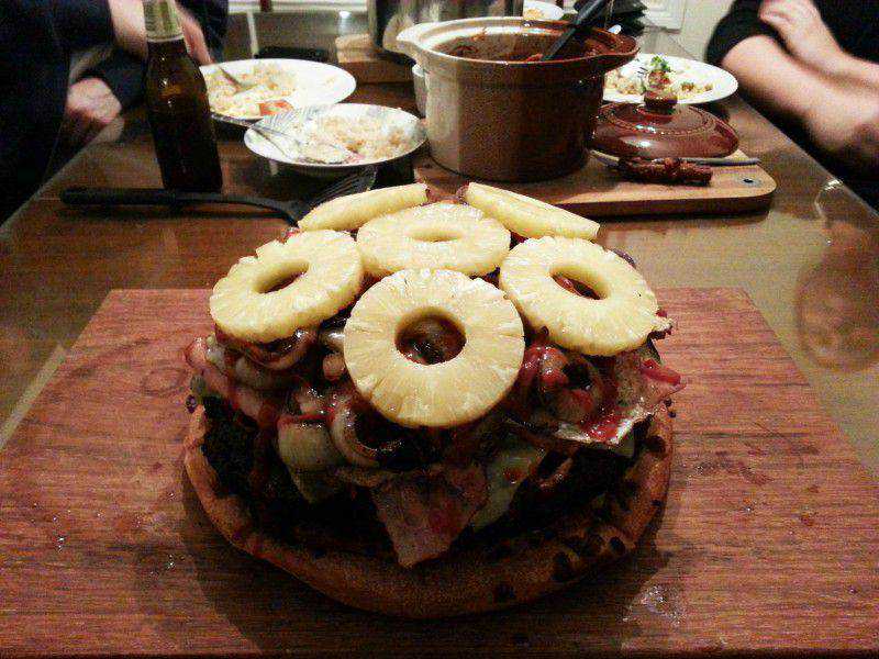 Pizza-burguer? 424ec5f01ecd12f4726f8f4d3eb59a19