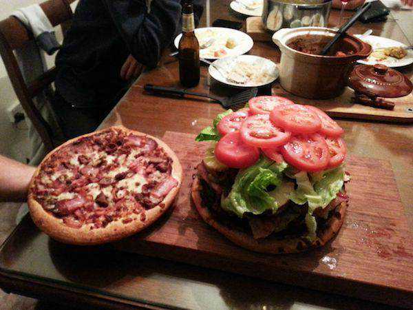 Pizza-burguer? 7ef72eaa64a02d5a1d6280255940c7bf