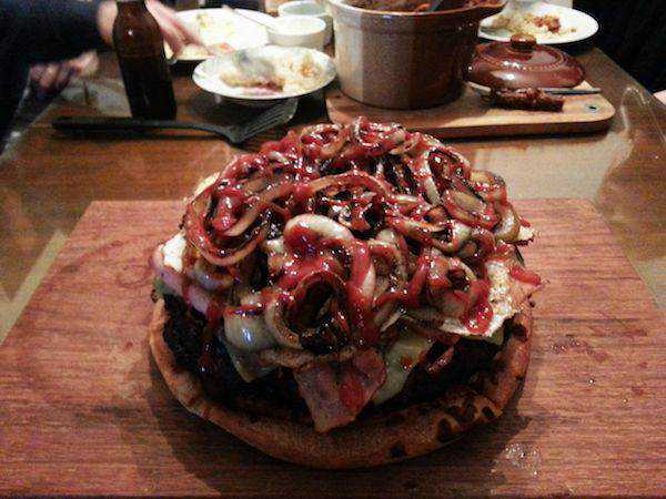 Pizza-burguer? f75dea8dd0273ce046b5b21c5791f976