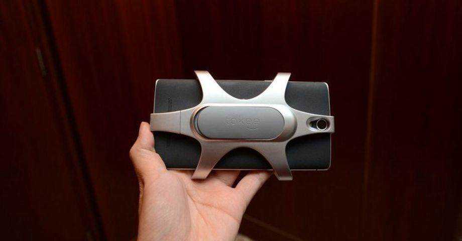 Vem aí o celular holográfico! Estar-Takee-holographic-smartphone_1