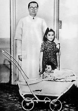 Os mais gumpmente incríveis casos de gravidez Lina_Medina_e_filho