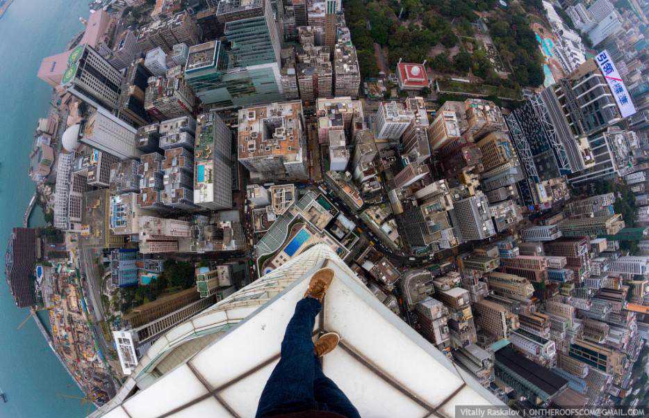 Escaladores urbanos e suas fotos tão arriscadas que dão calafrios! 1129-934x