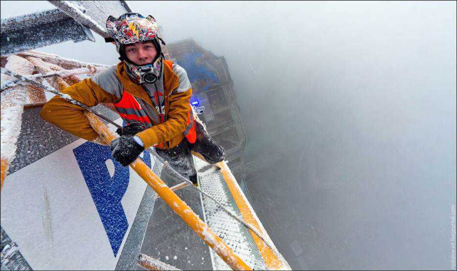 Escaladores urbanos e suas fotos tão arriscadas que dão calafrios! 4113-934x