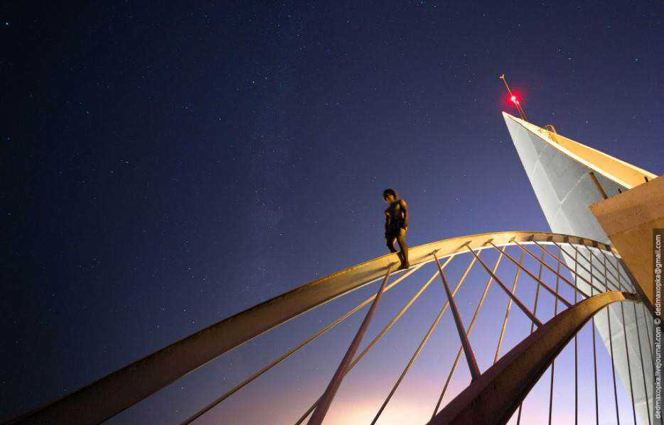 Escaladores urbanos e suas fotos tão arriscadas que dão calafrios! 731-934x