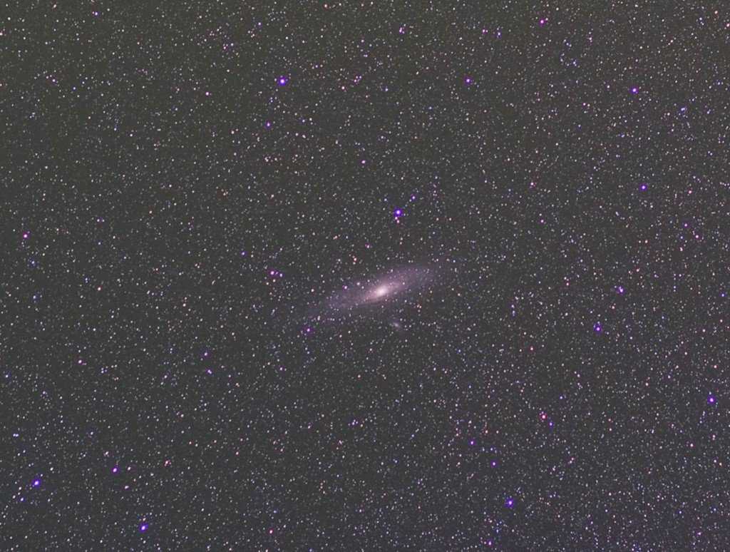 Sony A7S a câmera mais cavala para astrofotografia Sony A7S, 50 milímetros em f / 4.0, 50 x 5 segundos e ISO 12800