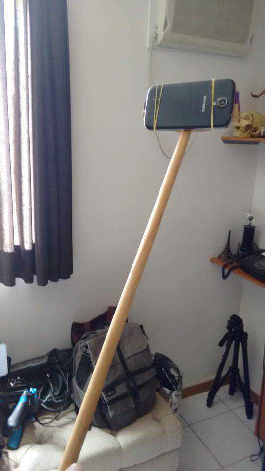 Como fazer em casa seu próprio pau de selfie 1937490_830121953700280_6604864702923977326_n
