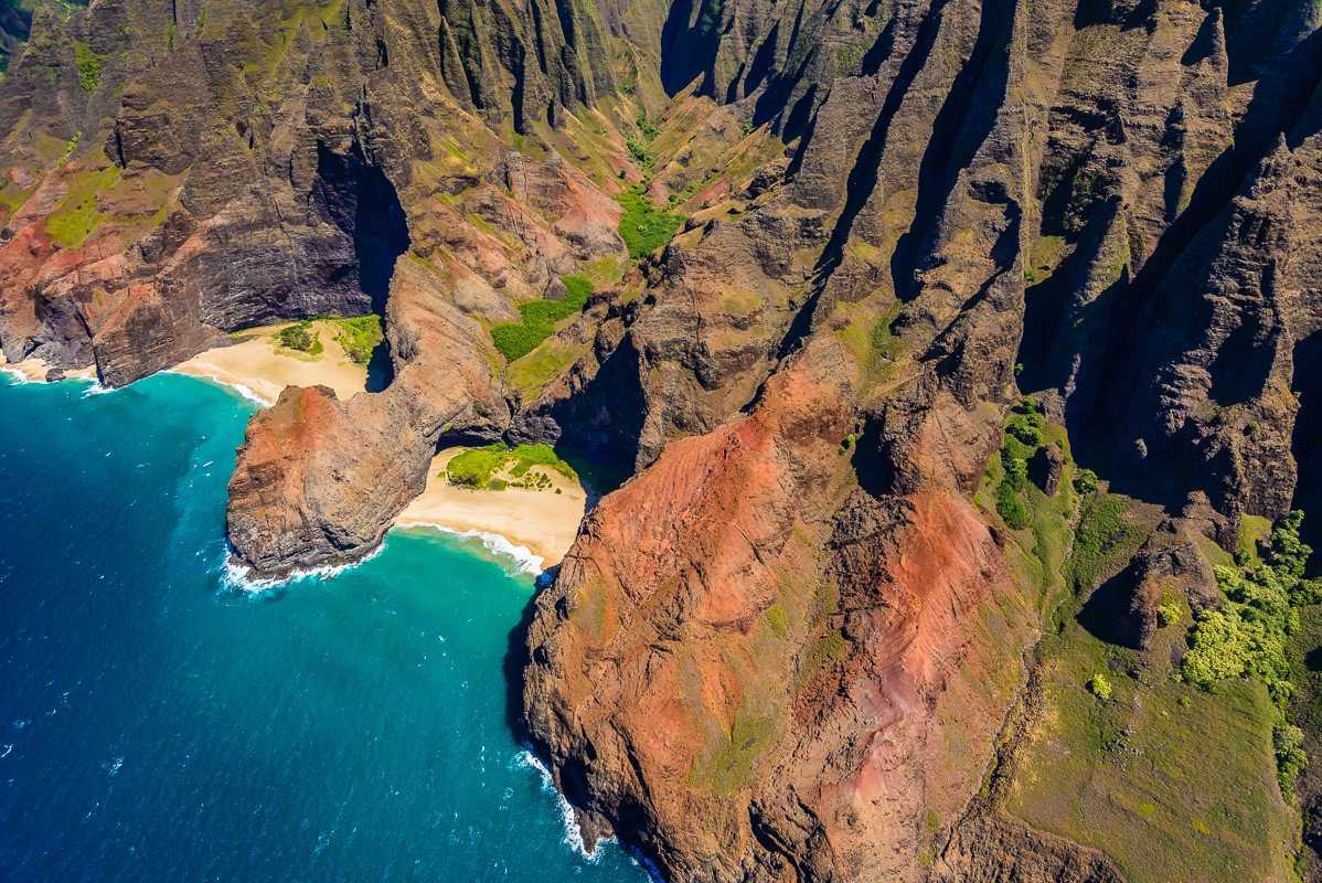 Foto Gump do Dia: Praia de Honopu no Kauai Honopu Valley and 90 foot natural arch