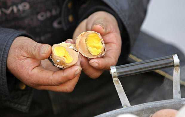 Do camarão com gelatina ao leite com tinta - 10 escândalos alimentares na China 2_1
