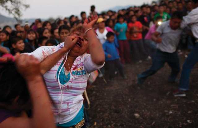 Cidade no México institui porradaria de mulher para fazer chover d0e67f29e1b144adeb1a1db46b85f8e1