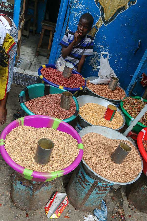 Foto Gump do dia: cenas de um mercado africano web (20)