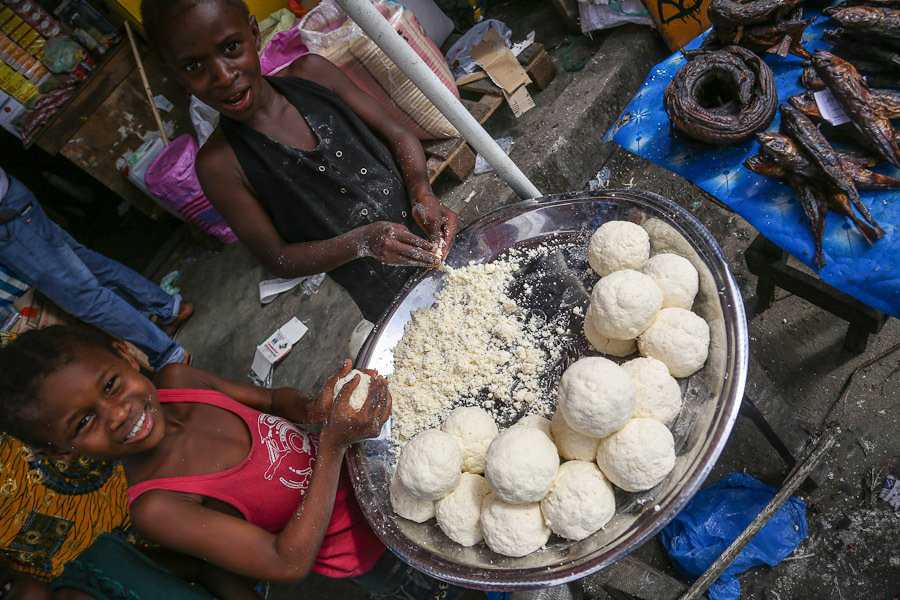 Foto Gump do dia: cenas de um mercado africano web (24)