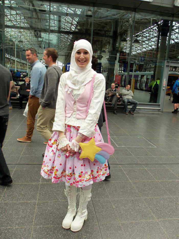 Lolita Fashion Muçulmana 793852b76622322afbe087e561d6d517