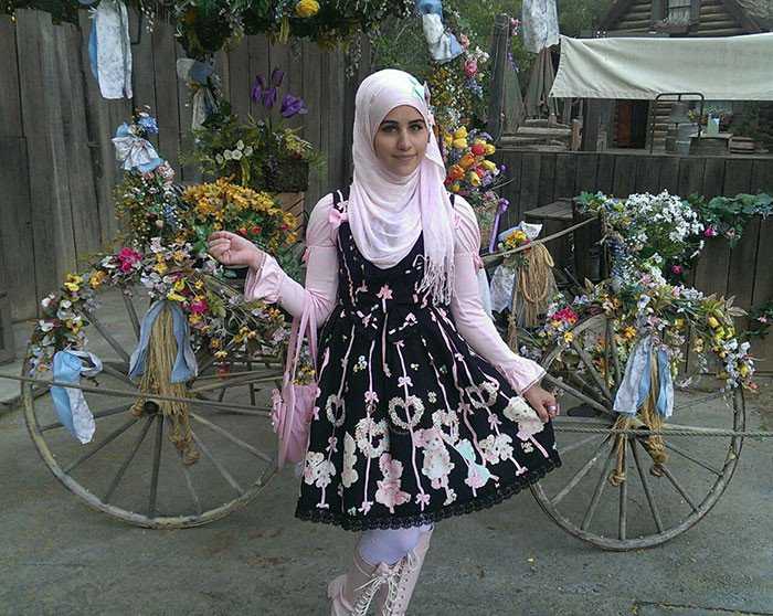 Lolita Fashion Muçulmana abfd31220b770f63923c7645805f6560