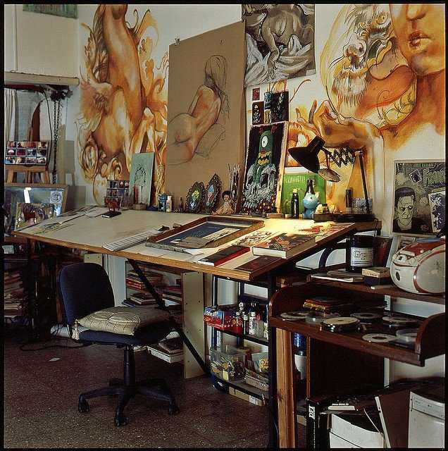 Incríveis espaços de trabalho para artistas 2be1cabaa2cbcad1a11586b572adc7d8