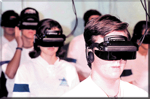 O problema do Brasil não é a Educação Viajar por dentro de uma célula ou visualizar uma molécula em três dimensões são alguns dos recursos que a sala de realidade virtual, inaugurada ontem no Colégio Thathi Coc, oferece aos alunos. Com ar futurista, o espaço permite que os estudantes acompanhem as explicações do professor com imagens tridimensionais através de um óculos virtual.