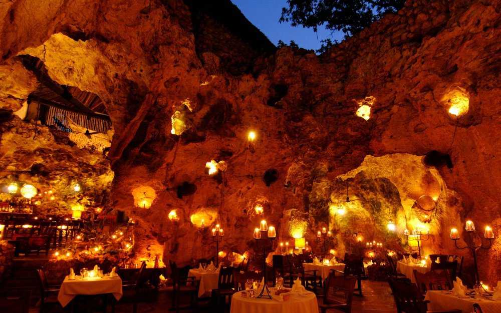 Restaurantes espetaculares onde a comida é só um detalhe 12-restaurants-where-you-will-not-think-about-food-artnaz-com-4