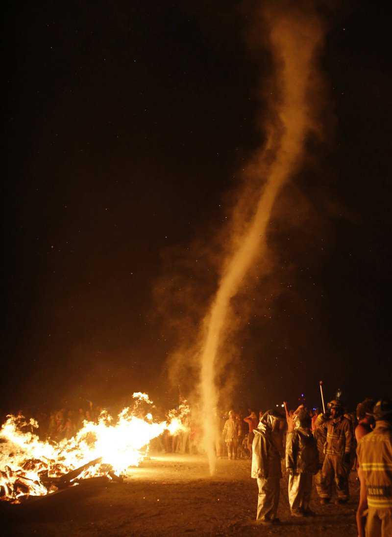 O incrível festival Burning Man 30fd8192533972463149825b924df788