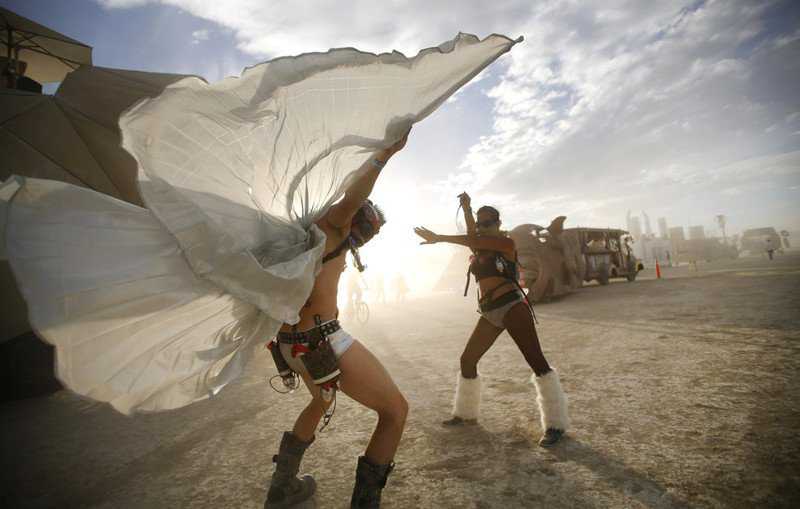 O incrível festival Burning Man 64c790dc0e663116dda972082a5ceac9