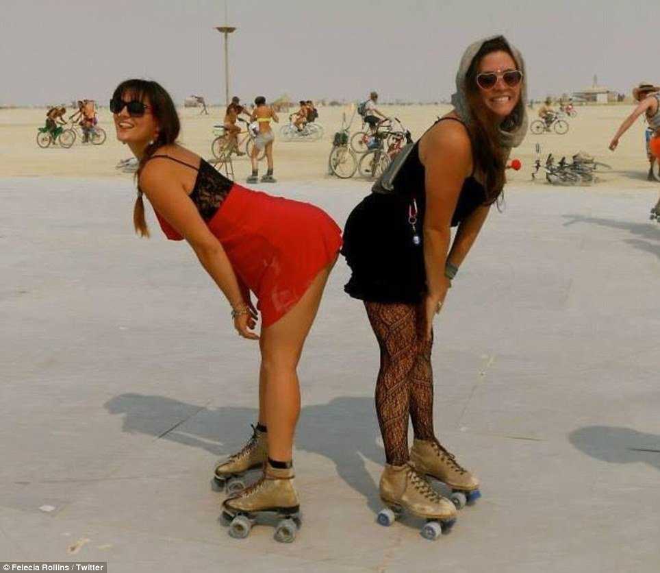 O incrível festival Burning Man article-2735908-20D8D19400000578-990_964x836
