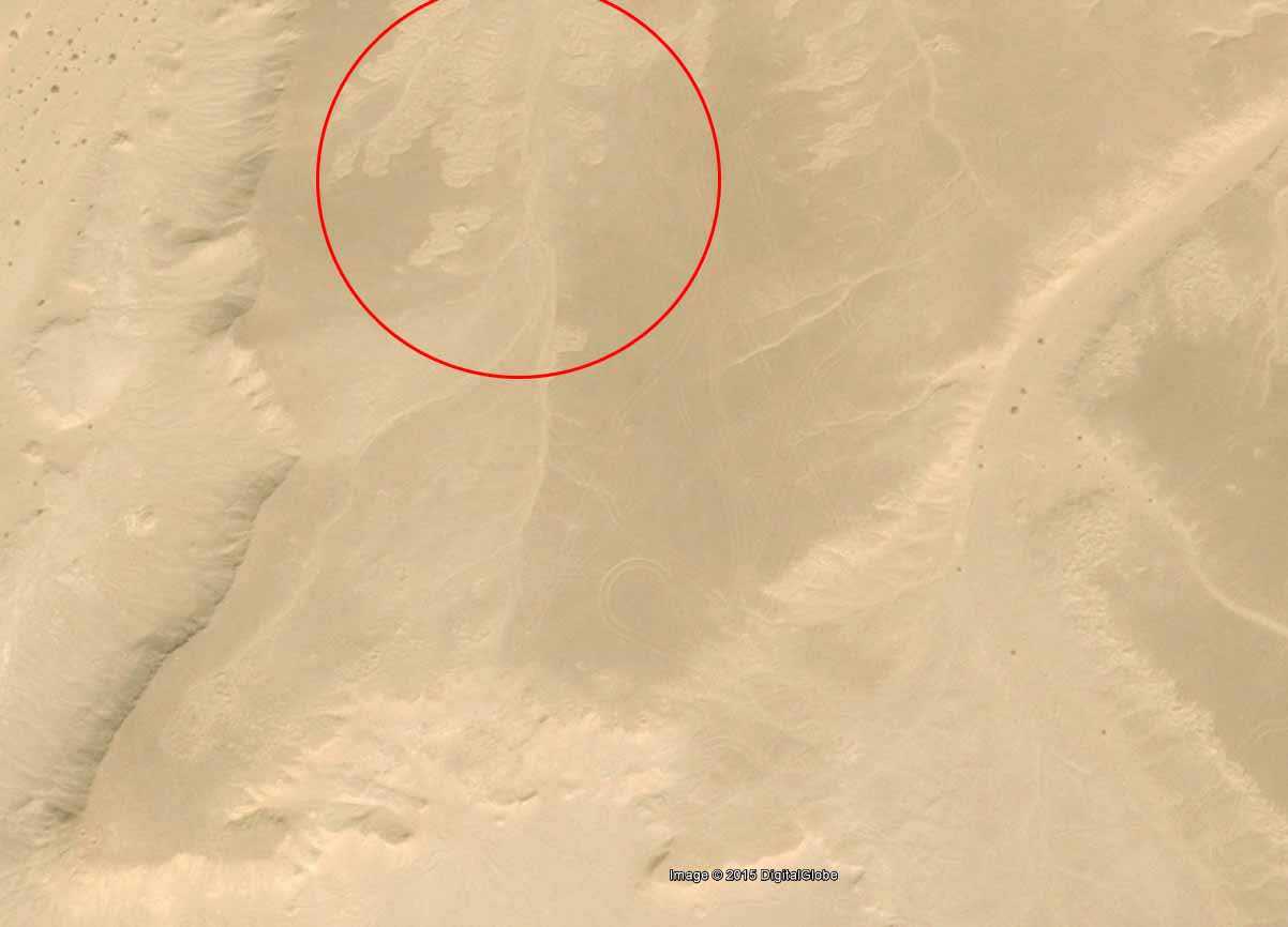 Bases alienígenas? Estruturas misteriosas do deserto compara1 | Curiosidades | bizarro, coisas, egito, lugares