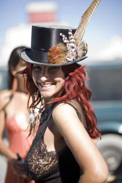 O incrível festival Burning Man girls-burning-man-14