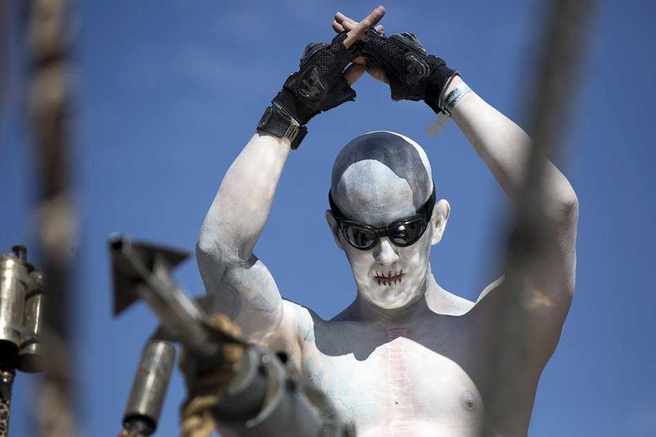 Wasteland Festival - o VERDADEIRO evento Mad Max USA-ODDLY/