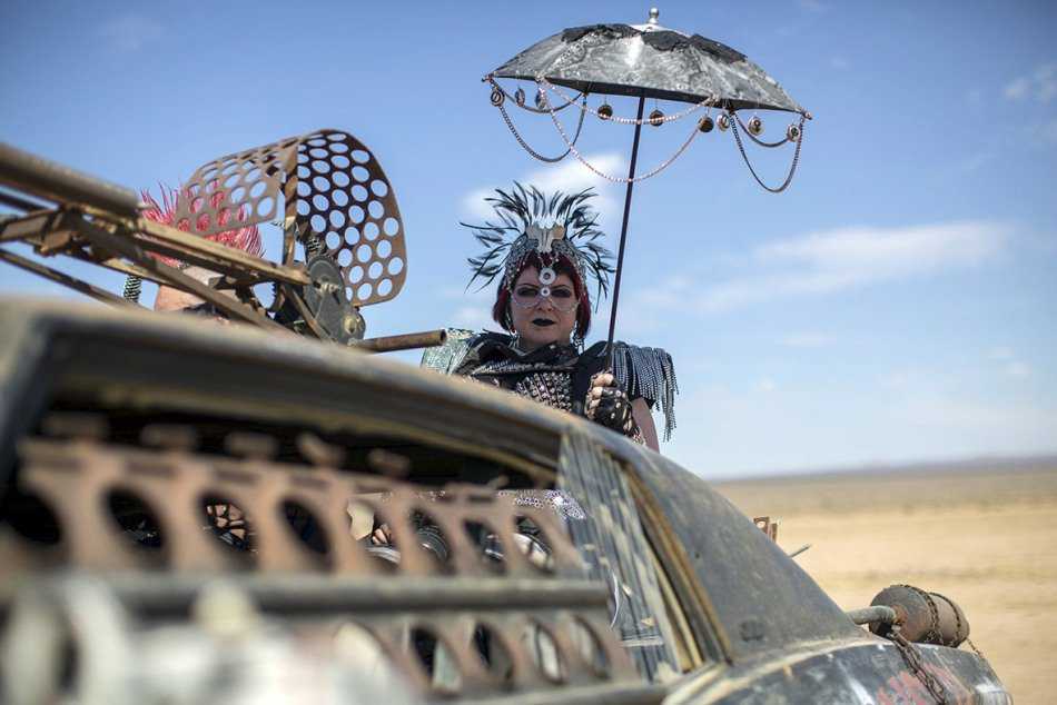 Wasteland Festival - o VERDADEIRO evento Mad Max USA-ODDLY/