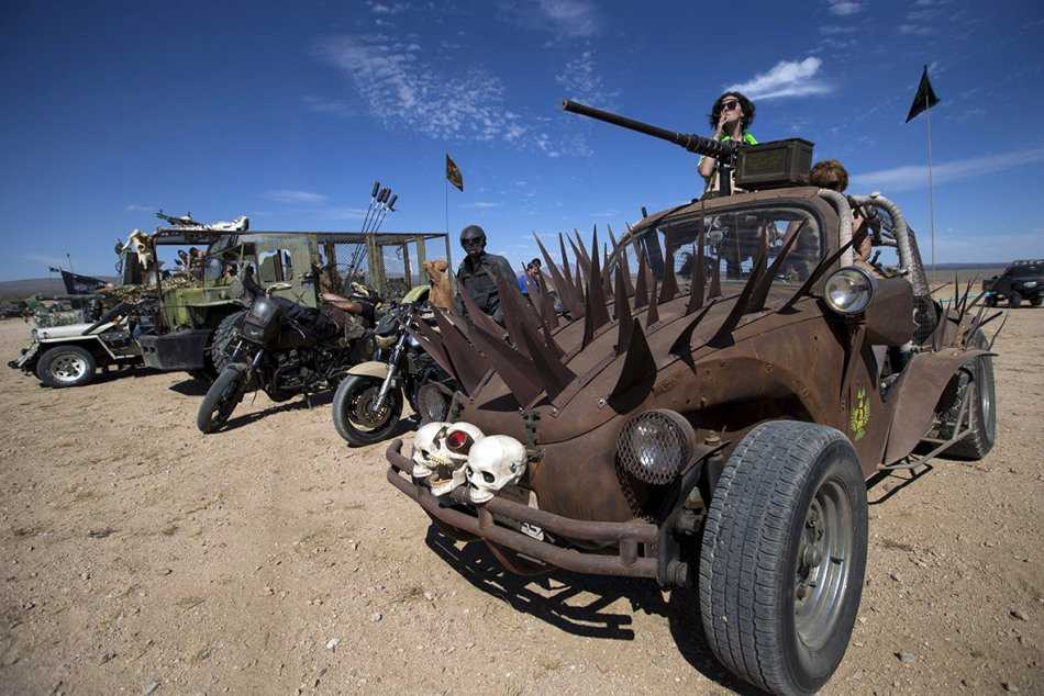 Wasteland Festival - o VERDADEIRO evento Mad Max USA-ODDLY/