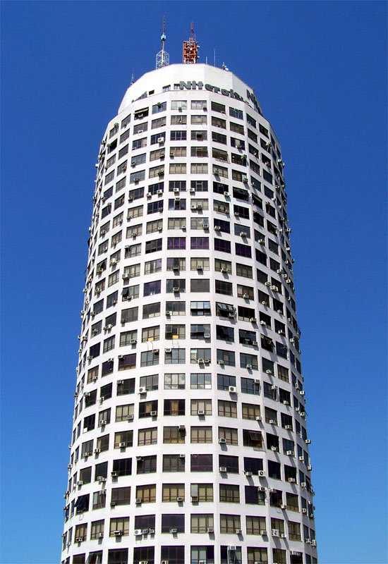 Restaurantes espetaculares onde a comida é só um detalhe tower