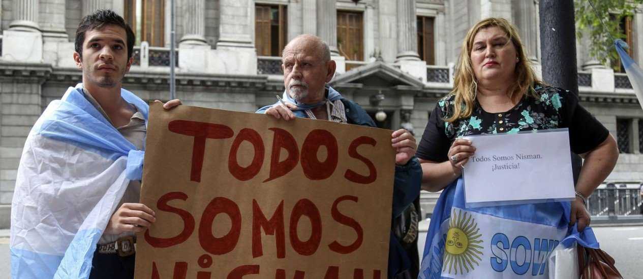 Somos todos otários 20150119182101970afp