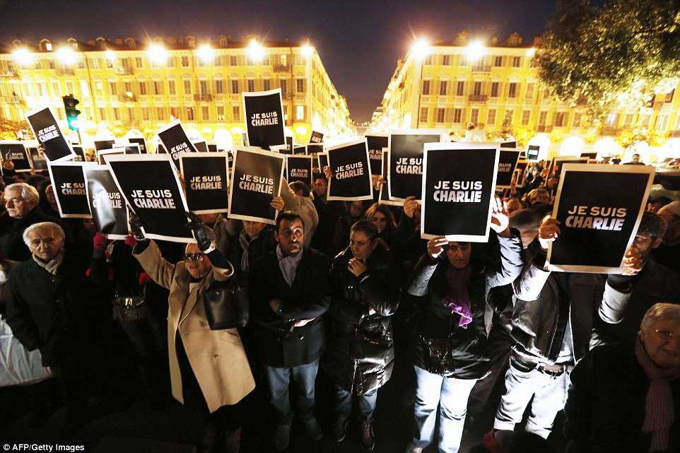 Somos todos otários 247C75E500000578-2900835-image-a-2_1420654166340