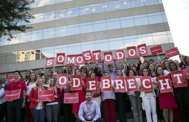 Somos todos otários 4443612 high | Textos | bizarro, política, Textos, vergonha