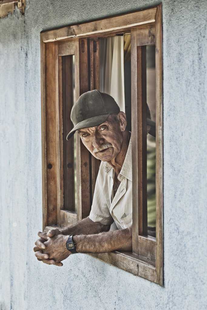 De volta a ativa! Lobisomem, fotos, brinde, o caramba a 4! Retrato Seu Carlim_low
