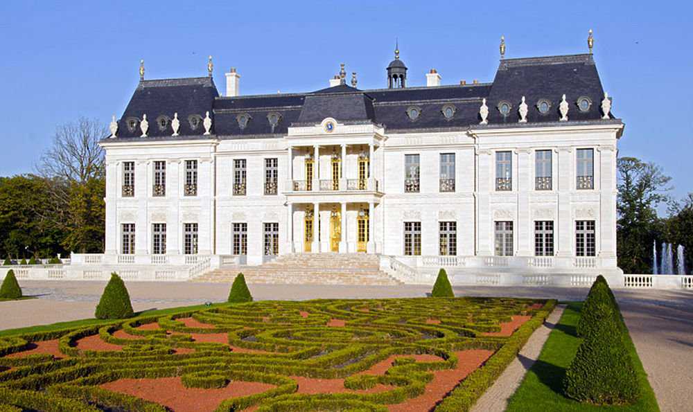 O incrível castelo de 300 milhões de dólares 0_1814aa_c4142287_orig