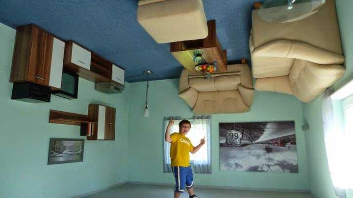 Casas de cabeça para baixo f68f5__Upside_Down_House_in_Haitibu_Germany1