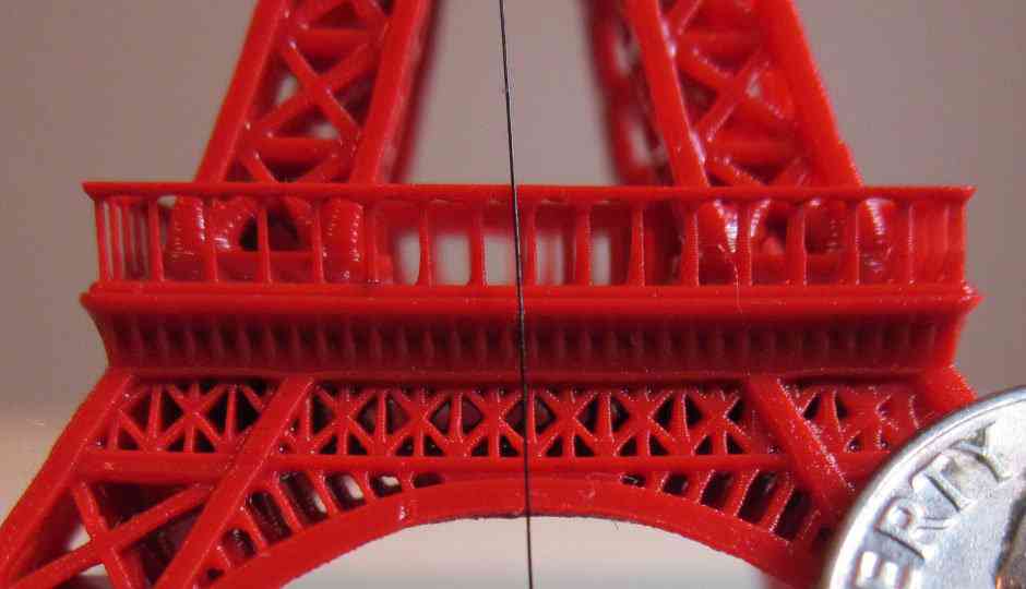 Habemus Impressora 3d! A SLA permite detalhes menores que a espessura de um fio de cabelo.