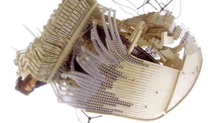 Instrumento muito louco 2000-marble-music-machine-wintergatan-instrument-martin-molin-4