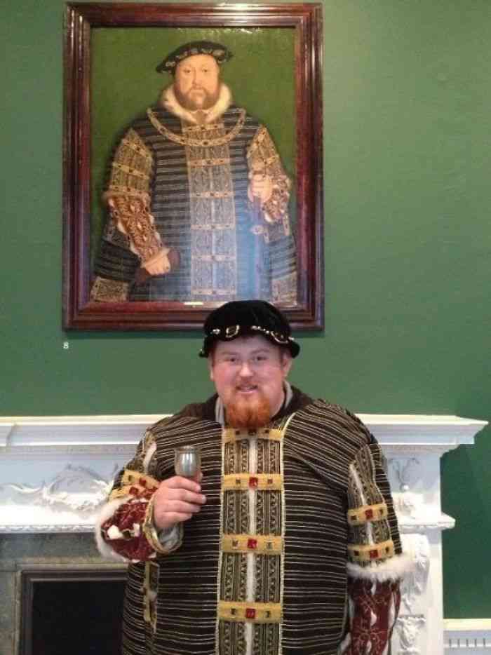 Aí você chega no museu e... 10 vezes que pessoas acidentalmente encontraram seus doppelgangers em um museu img 12 | Bizarro | bizarro, museu, sósia