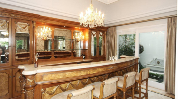 A casa do Mugabe 620x349 15 | Bizarro | África, bizarro, curioso, incrível, rico, vergonha, zimbabwe