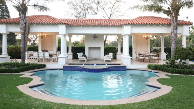 A casa do Mugabe 620x349 27 | Bizarro | África, bizarro, curioso, incrível, rico, vergonha, zimbabwe