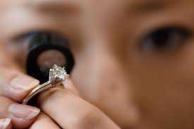 Diamantes? "Diamonds are forever" analisando diamantes