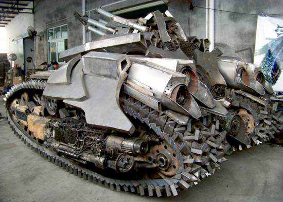 Top 10 doideiras que só fãs malucos são capazes de fazer 155497megatron tank3 | Incrível | bizarrice, bizarro, cinema, fã, filmes, maluco, replicas