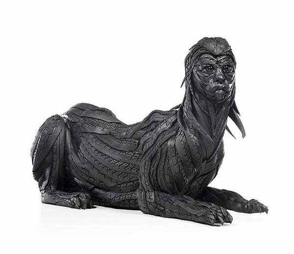 Incríveis esculturas de pneu 174014151377,xcitefun rubbery mutant 7 | Arte | Arte, design, escultura, pneu, poluição