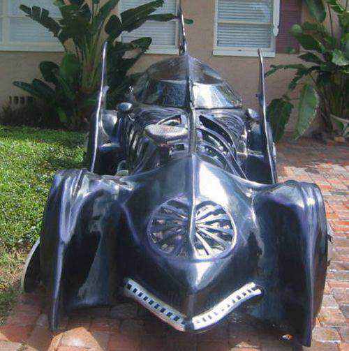 Top 10 doideiras que só fãs malucos são capazes de fazer 689482oscar pumpins diy batmobile ZIvmo 5965 | Incrível | bizarrice, bizarro, cinema, fã, filmes, maluco, replicas