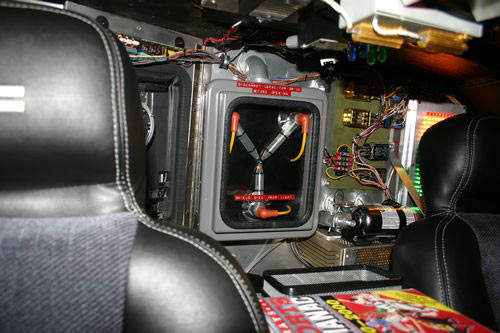 Top 10 doideiras que só fãs malucos são capazes de fazer 692091back to the future flux capacitor replica 3 | Incrível | bizarrice, bizarro, cinema, fã, filmes, maluco, replicas