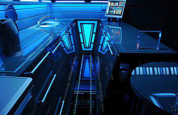Top 10 doideiras que só fãs malucos são capazes de fazer 819641galley floor 1398222i | Incrível | bizarrice, bizarro, cinema, fã, filmes, maluco, replicas